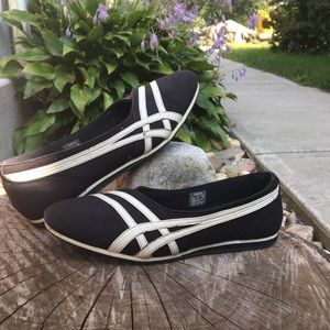 Asics slip on shoe/sneaker